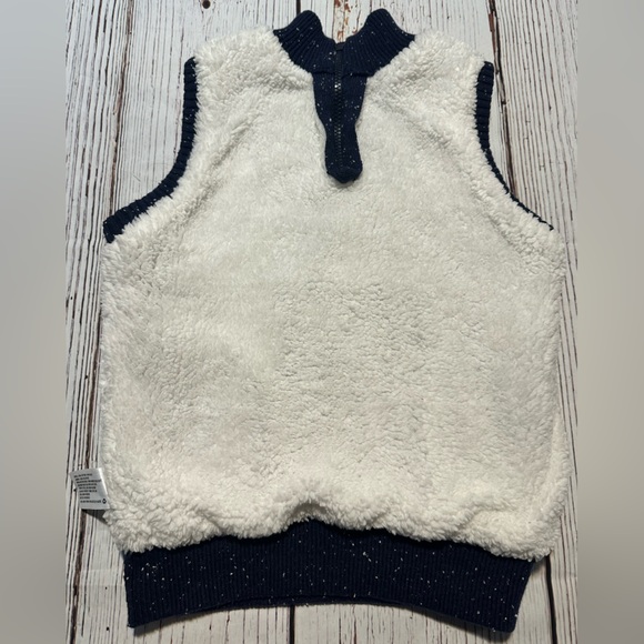 💎BOGO FREE💎Boys Cat & Jack Vest - Picture 3 of 4